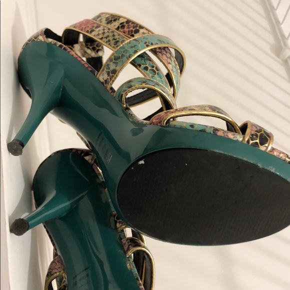 Stylish Python Shoe - Picture 3 of 5